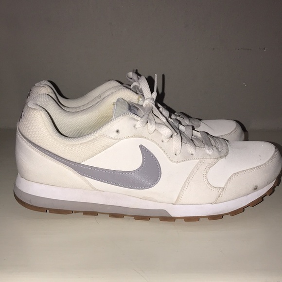 Nike MD Runner 2 - Picture 2 of 4